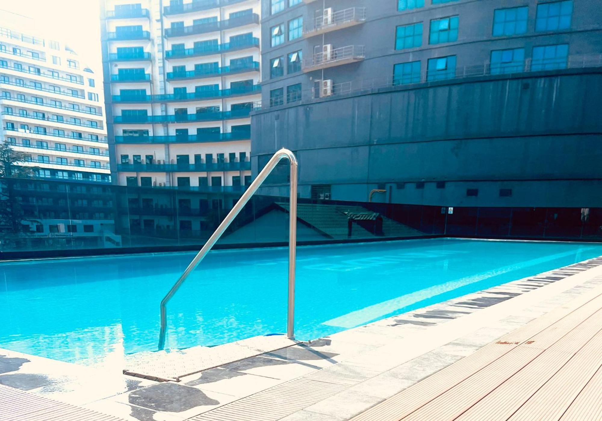 Nova Concierge Aparthotel Batumi Esterno foto