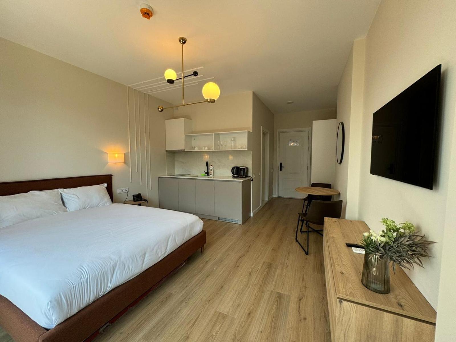 Nova Concierge Aparthotel Batumi Esterno foto