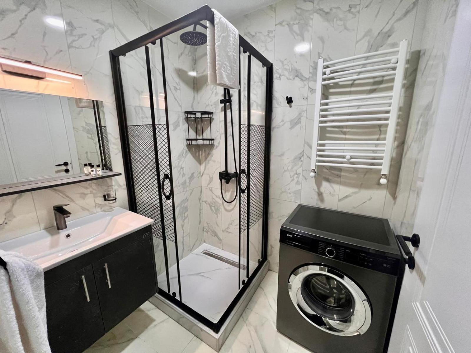 Nova Concierge Aparthotel Batumi Esterno foto
